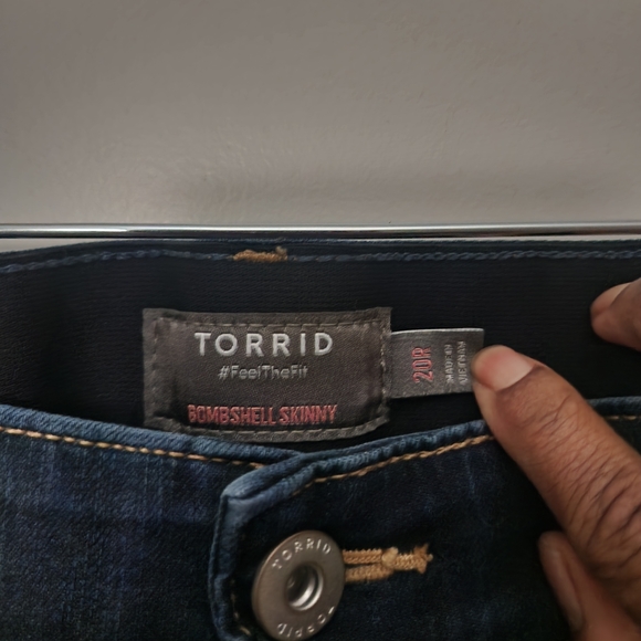 Torrid Dark Blue Skinny Jeans - Picture 3 of 5